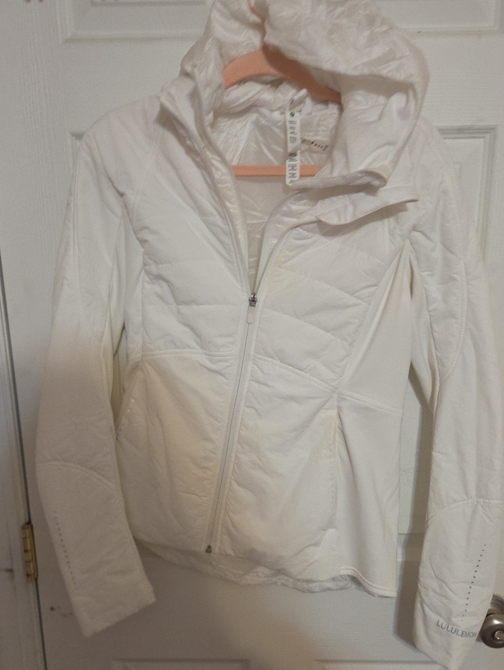 lululemon athletica Women’s White Hooded Puffer Jacket